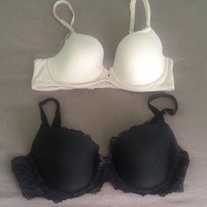 2 Victoria’s Secret bras size 34C